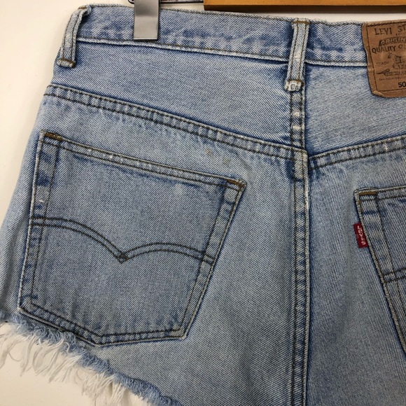 Vintage Levi’s 501 Button Fly Frayed Hem Shorts Sz 32 - Picture 5 of 11